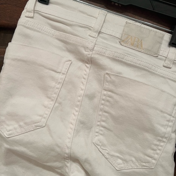 Zara white button fly Jeans size 0 - Picture 4 of 5